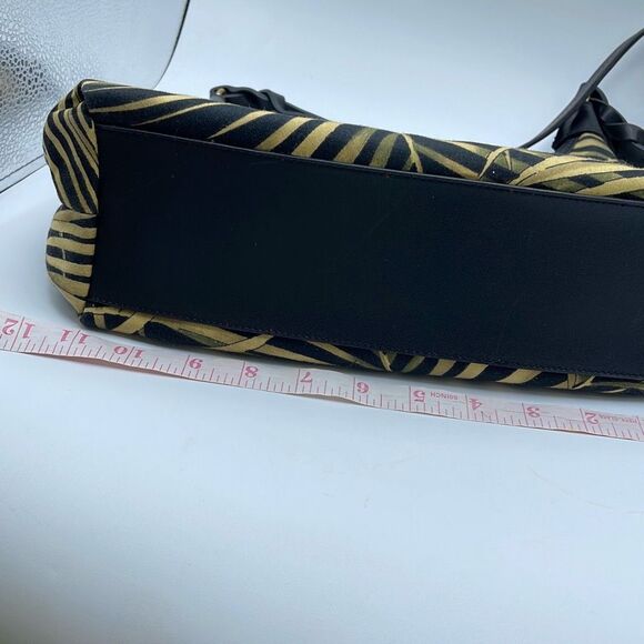 Vintage Y2K leaf Zebra print Fossil shoulder bag. - Picture 9 of 11